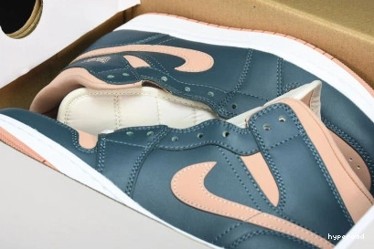 Hyperoad Mid Dark Jordan 1 Teal Green 0721